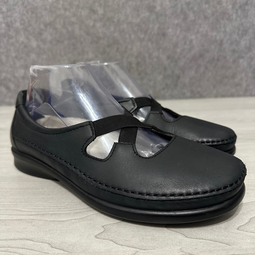 SAS Crissy Slip On Loafer Women 9.5 W Black Leather Cutout Tripad Comfort Shoes